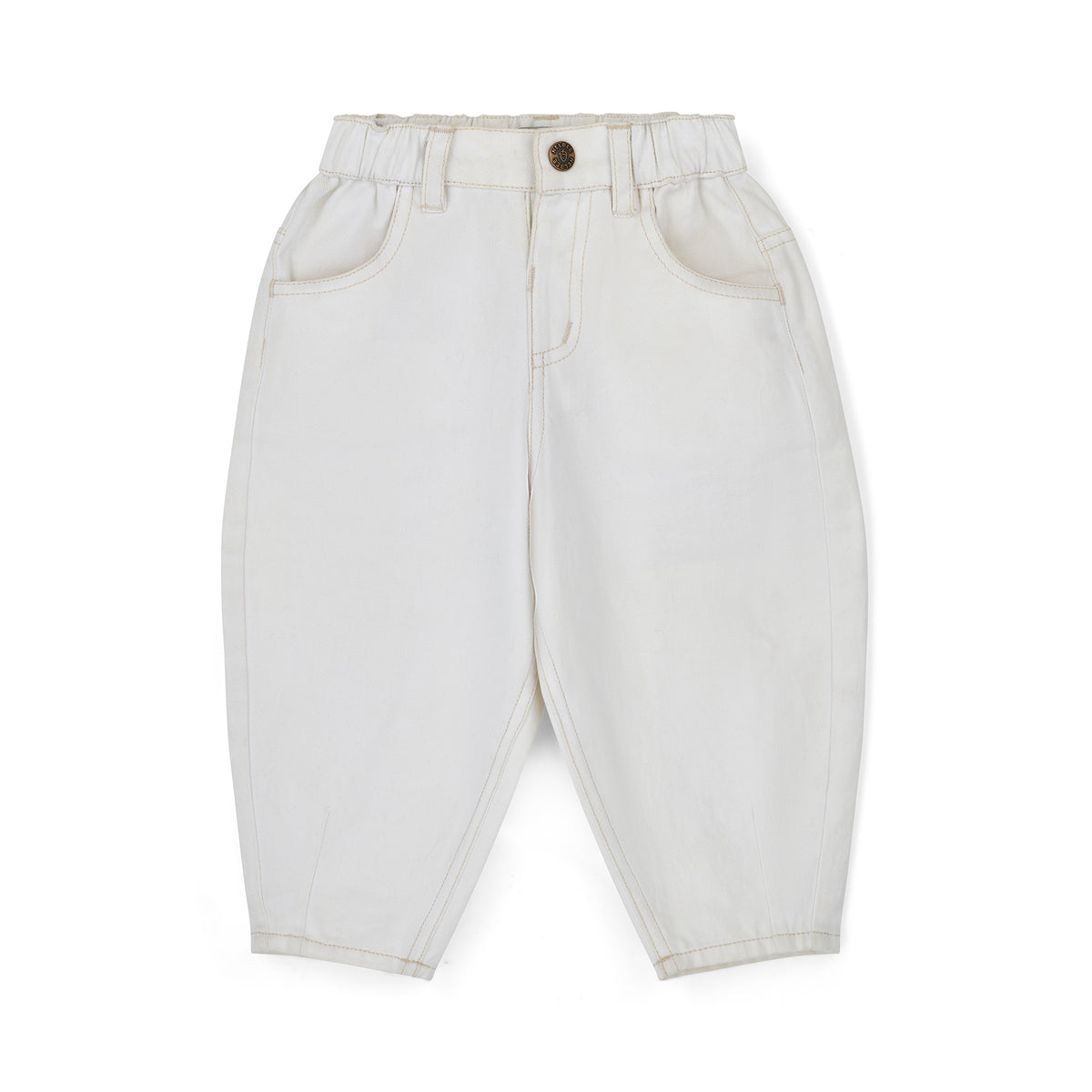 NELBEE creamy jeans on a white background